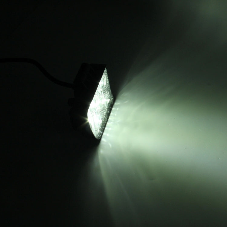 DC 10-30V 15W 1000LM 6000K Waterproof Vehicle Car Boat Marine External Work Lights Emergency Lights 60 Degrees Adjustable Flood Light LED Car Bulbs with 5 Intense Wafer LED Lights(White Light)