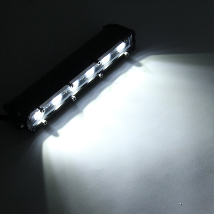 DC 10-30V 18W 2300LM 6500K Waterproof Vehicle Car Boat Marine External Work Lights Emergency Lights 60 Degrees Adjustable Flood Light LED Car Bulbs with 6 Intense CREE LED Lights(White Light)