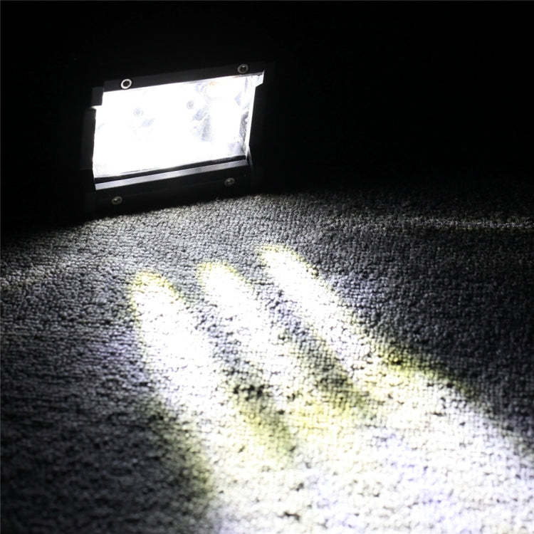 DC 10-30V 30W 3000LM 6000K Waterproof IP68 Vehicle Car Boat Marine External 5D Optical Work Lights Emergency Lights 40 Degrees Adjustable Flood Light LED Car Bulbs with 6 Intense CREE Lights(White Light)