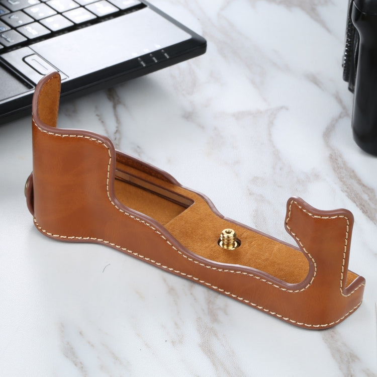 1/4 inch Thread PU Leather Camera Half Case Base for FUJIFILM X-T3/X-T2