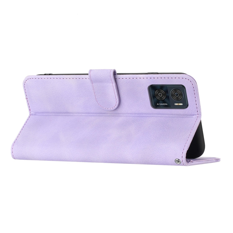 For Motorola Moto E22 Heart Pattern Skin Feel Leather Phone Case