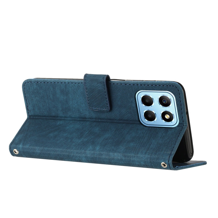 For Honor X8 5G / Play6C 5G / X6 4G Skin Feel Stripe Pattern Leather Phone Case with Lanyard