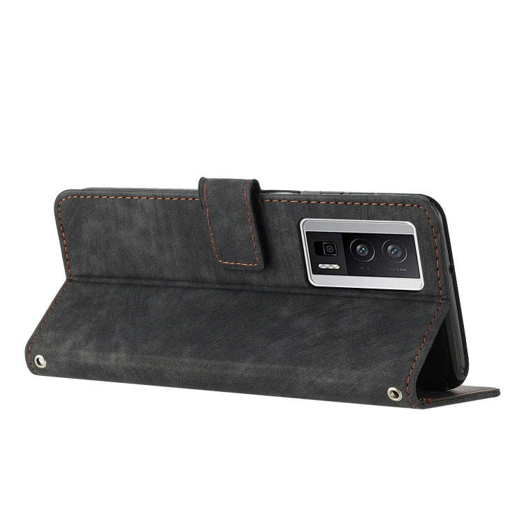 For Xiaomi Redmi K60 / K60 Pro Skin Feel Stripe Pattern Leather Phone Case with Lanyard