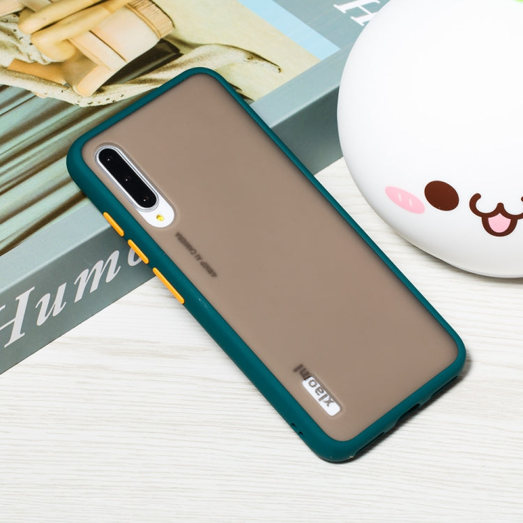 For Xiaomi Mi CC9e / A3 Skin Hand Feeling Series Shockproof Frosted PC+ TPU Protective Case