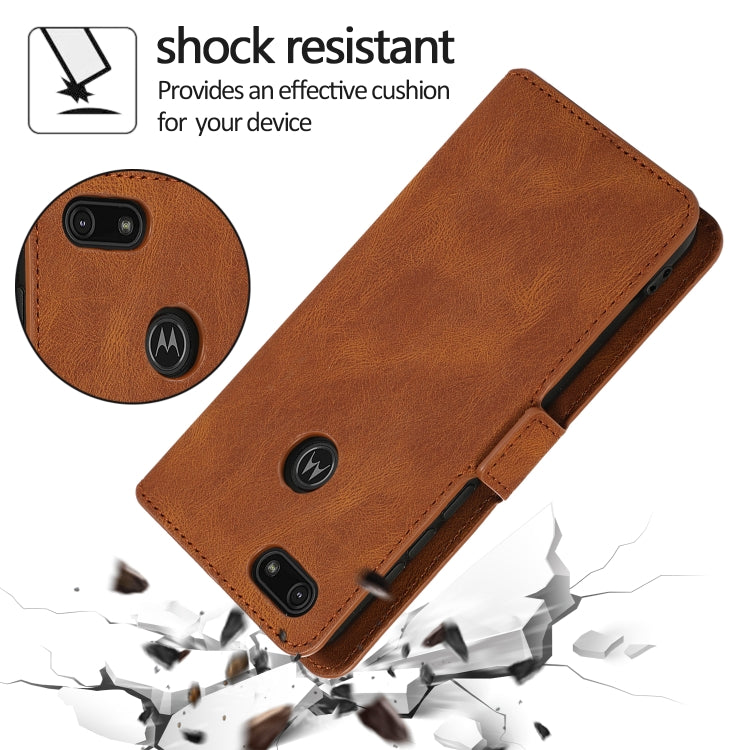 For Motorola Moto E6 Play Retro Magnetic Closing Clasp Horizontal Flip Leather Case with Holder & Card Slots & Photo Frame & Wallet