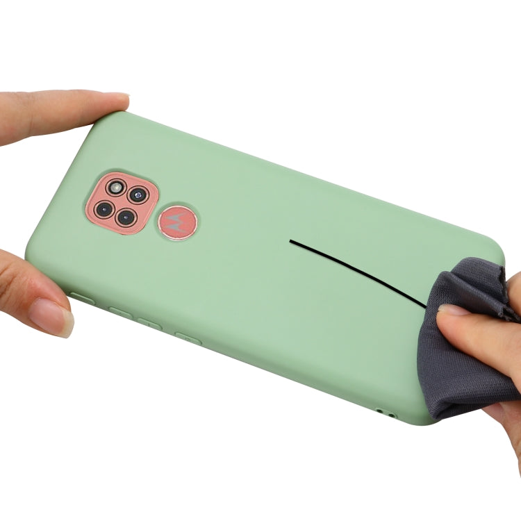 For Motorola Moto G9 Play Pure Color Liquid Silicone Shockproof Full Coverage Case