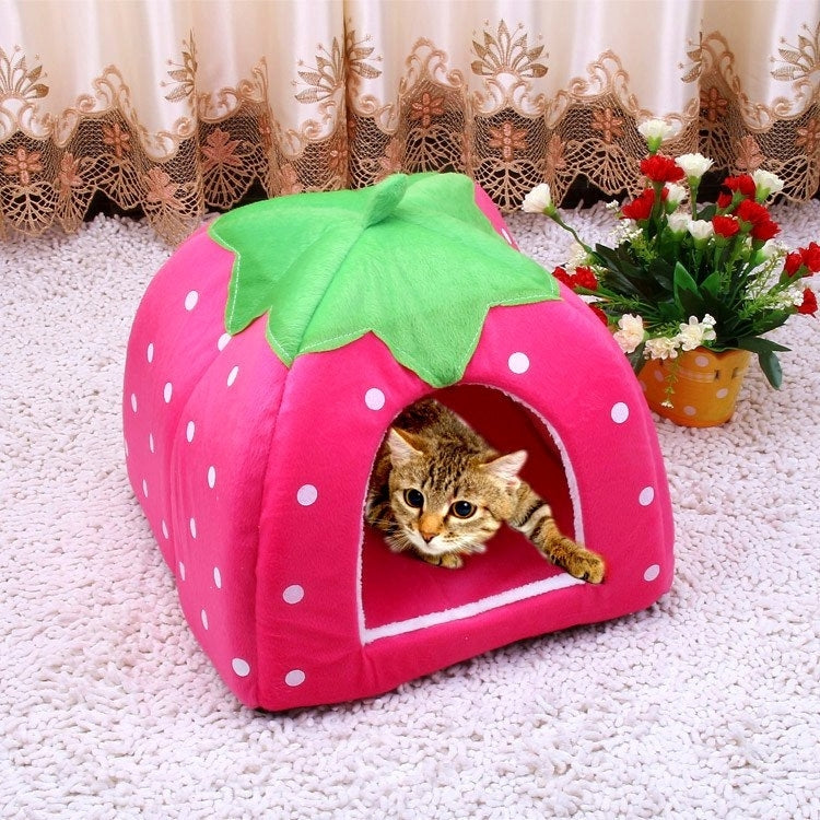 Strawberry Shaped Foldable Short Plush Pet House Nest, Size: S