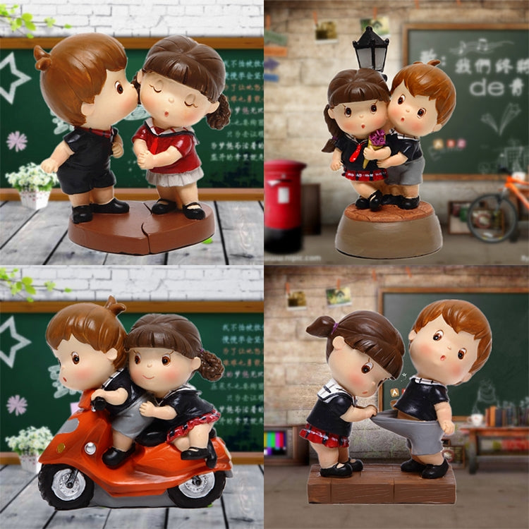 Resin Crafts Hatted Couple Lover Dolls Ornaments Room Car Decoration, Random Style Delivery