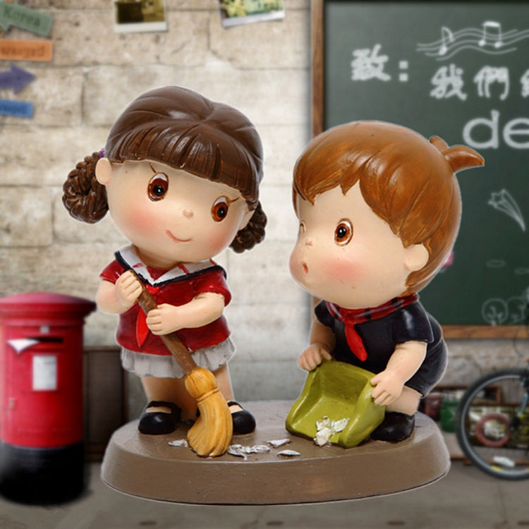 Resin Crafts Hatted Couple Lover Dolls Ornaments Room Car Decoration, Random Style Delivery