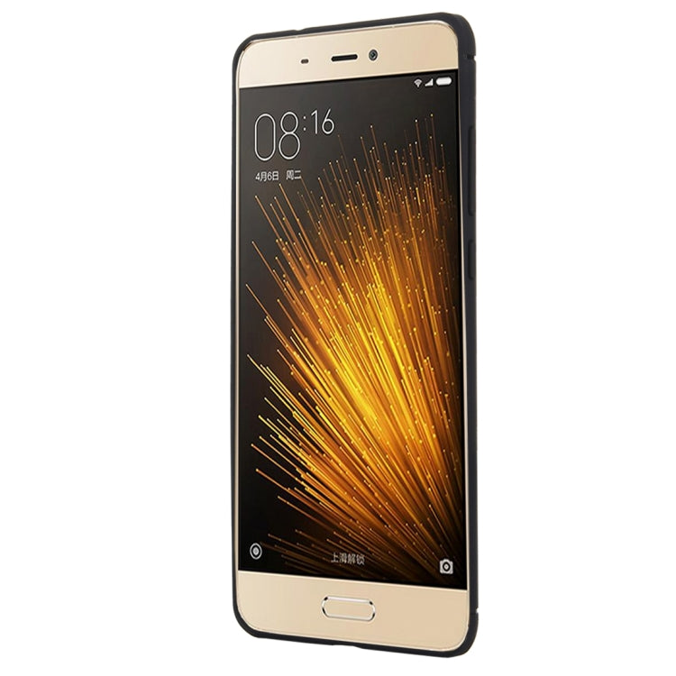 HAWEEL for Xiaomi MI 5s Brushed Carbon Fiber Texture Shockproof TPU Protective Case(Black)