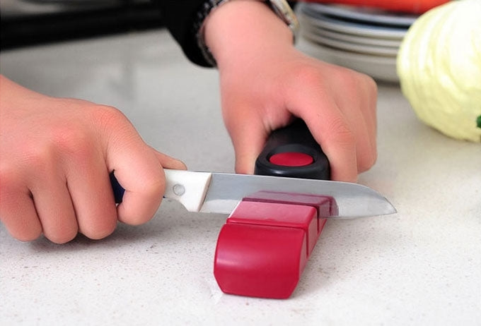 Rotatable 2 Stage Storage Knife Sharpener (Black+Red)