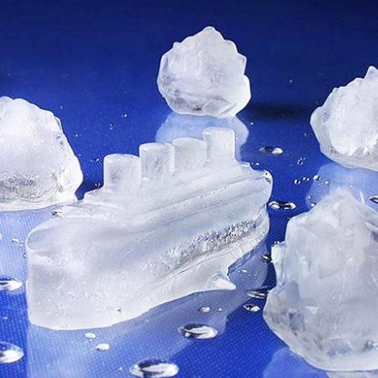 Titanic & Iceberg Ice Cube Tray (Random Color Delivery)