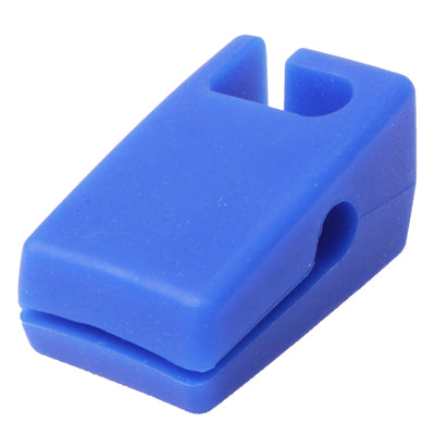 Silicone Handy Spoon Rest Clips On A Pan (Random Color Delivery)