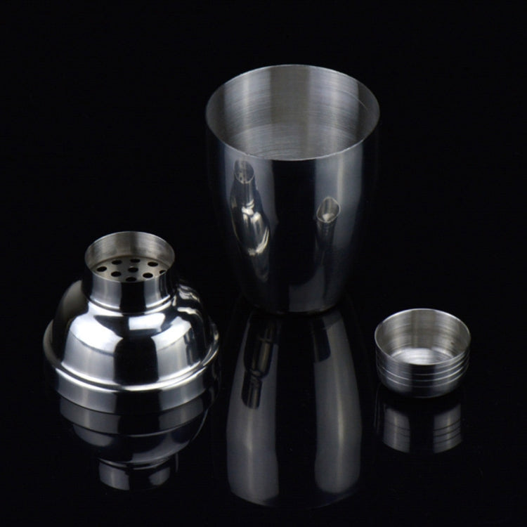5 in 1 Classic Stainless Steel Shaker Set, Capacity: 550ml (Shaker + Jigger + Strainer + Ice Clip + Stirrer Pipe)(Silver)