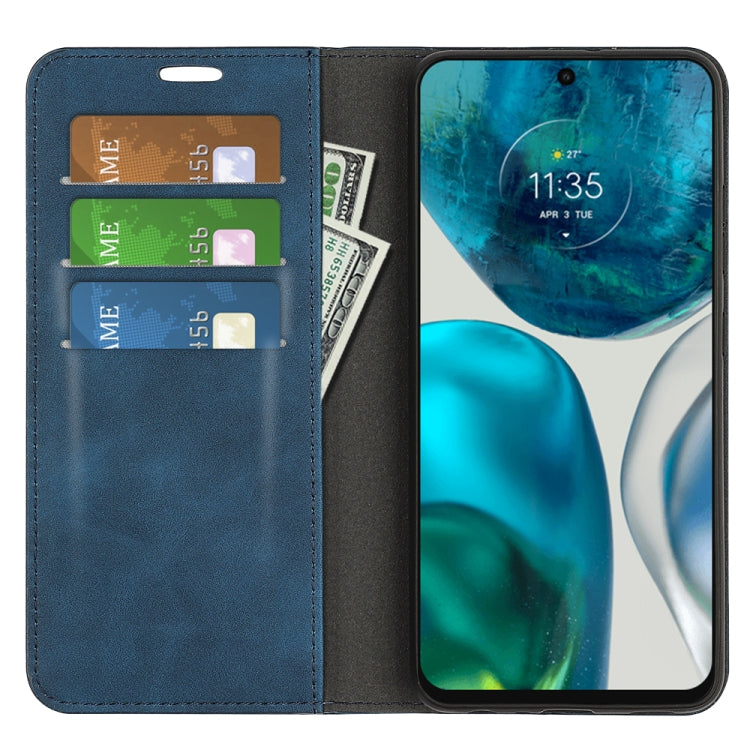 For Motorola Moto G42 Retro-skin Magnetic Suction Leather Phone Case