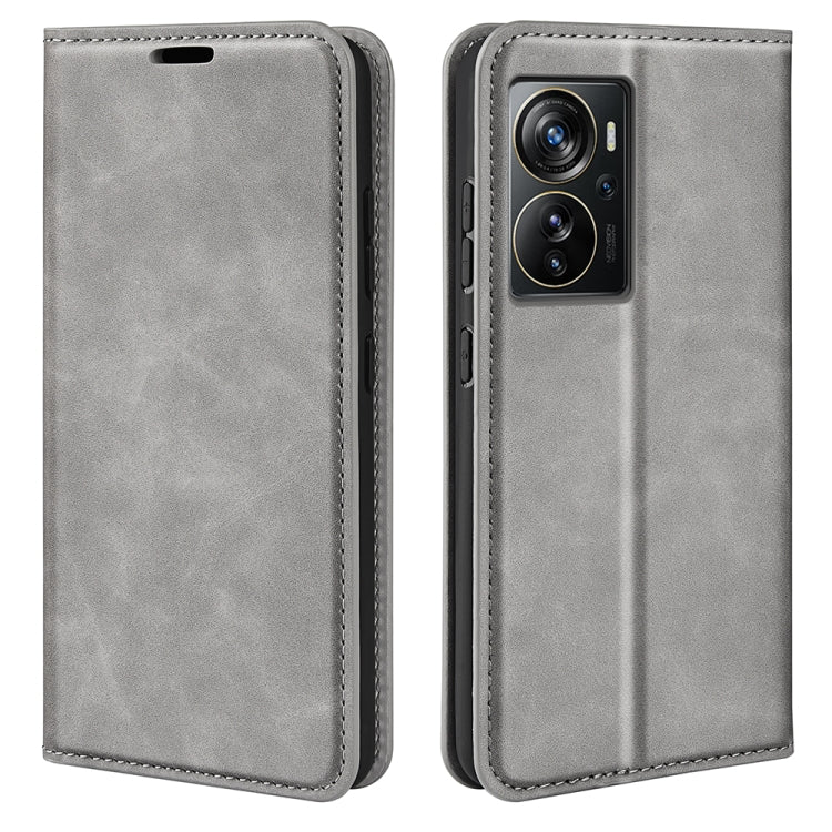 For ZTE Axon 40 Pro Retro-skin Magnetic Suction Leather Phone Case