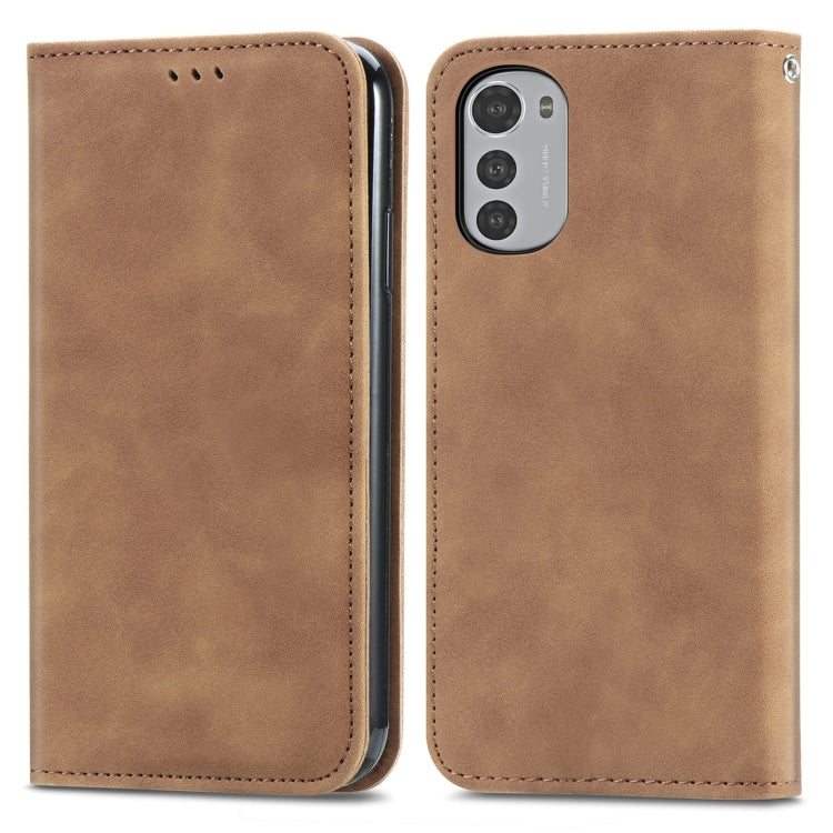 For Motorola Moto E32 Retro Skin Feel Magnetic Leather Phone Case