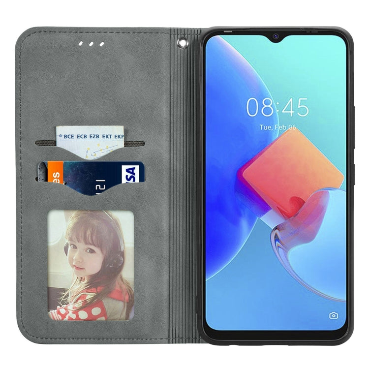 For Tecno Spark 8C Retro Skin Feel Magnetic Leather Phone Case