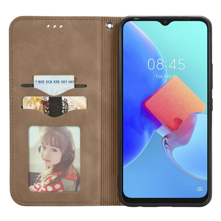 For Tecno Spark 8C Retro Skin Feel Magnetic Leather Phone Case