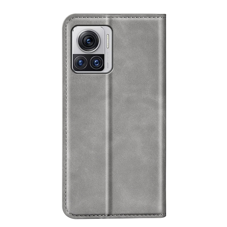 For Motorola Moto X30 Pro Retro-skin Magnetic Suction Leather Phone Case