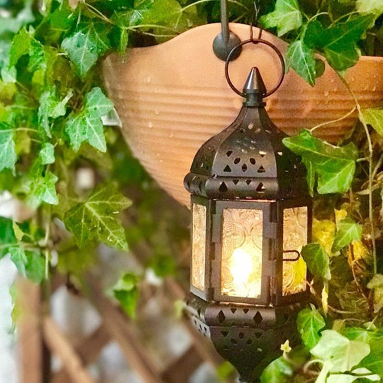 Retro Creative Wrought Iron Candle Holder Garden Hanging Hanging Wind Lamp Romantic Wedding Decorations