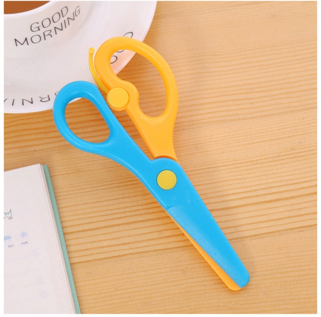 5 PCS 137mm Mini Safety Round Head Plastic Scissors Student Kids Paper Cutting Minions Kindergarten School Supplies