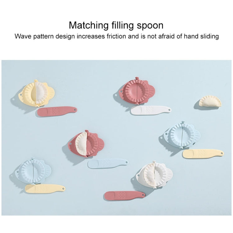10 PCS Home-made Fish Shape Dumplings Tools Random Color Delivery