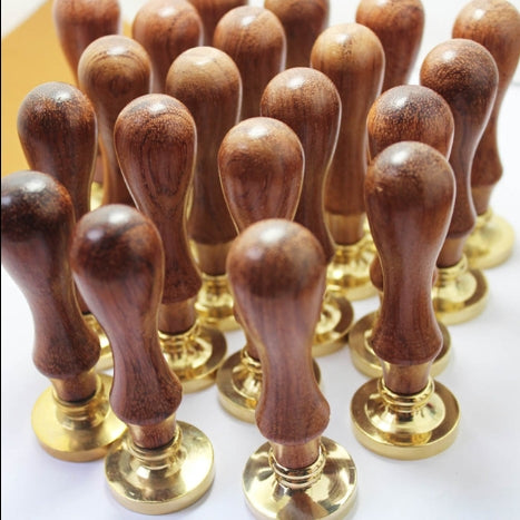 Letters Pattern Sealing Wax Paint Seal Vvintage Printing Letter Envelope Postcard Gift Seal Printing Wooden Handle Wax,Random Letter Delivery