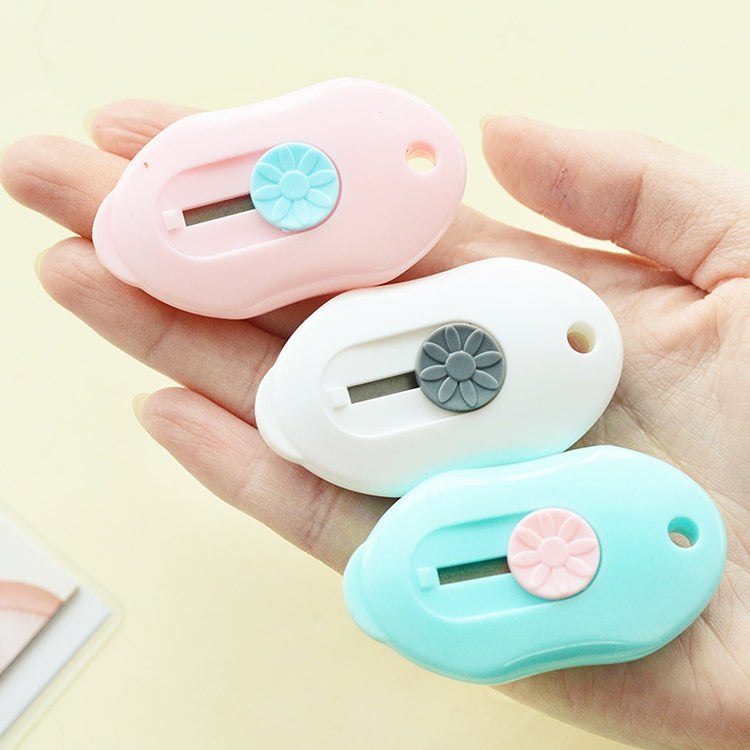 18 PCS Mini Paper Cutter Office Stationery Student School Cutting Paper, Random Color Delivery