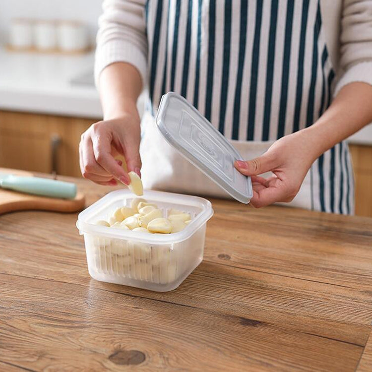 Kitchen Refrigerator Fruit And Vegetable Drain Storage Box with Cap