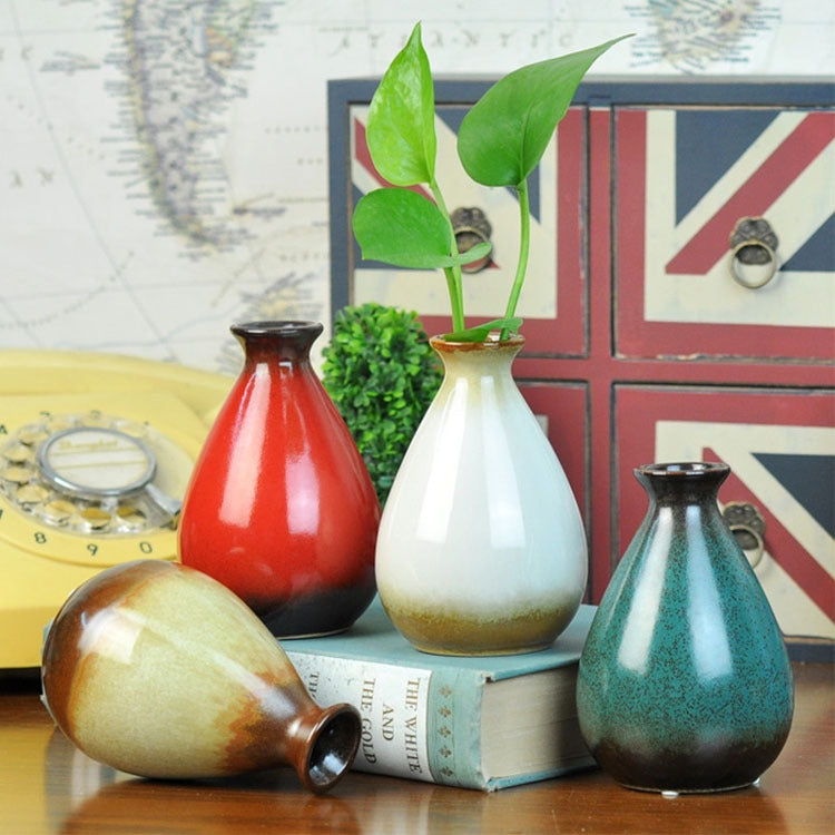 Hand-painted Mini Ceramic Vase Home Balcony Hydroponic Decorative Flower Vase Wine Bottle