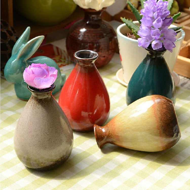 Hand-painted Mini Ceramic Vase Home Balcony Hydroponic Decorative Flower Vase Wine Bottle