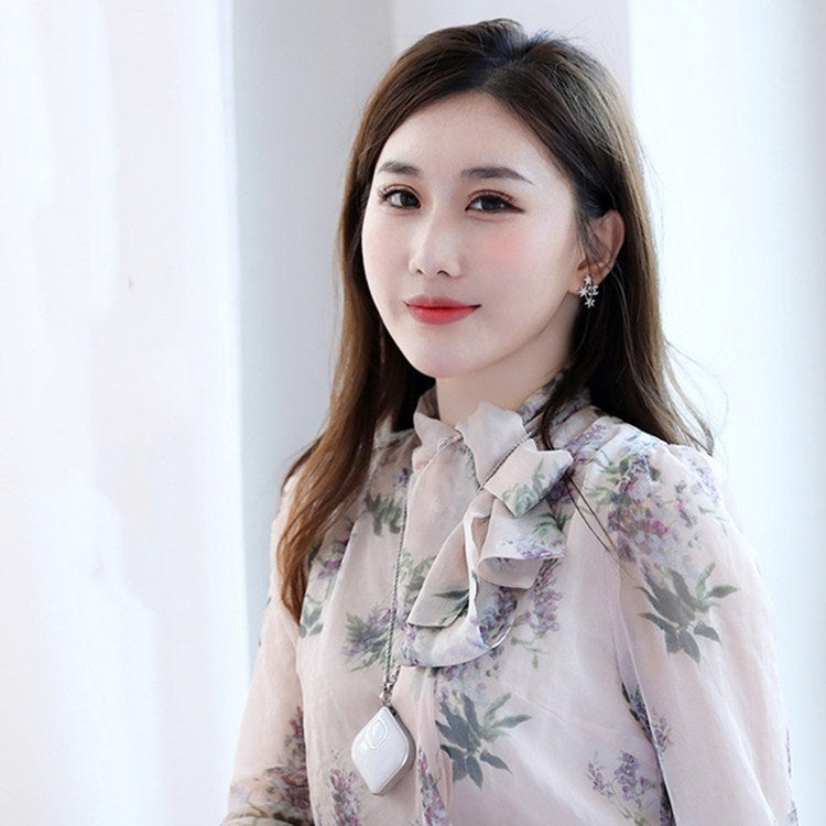 Portable Hanging Neck Air Purifier Negative-Ion Necklace Formaldehyde Anti-fog Haze Air Purifier(White)