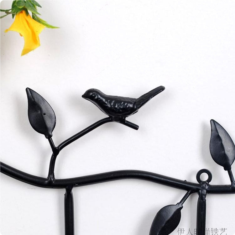 2 PCS Wrought Iron Birds Pattern Decorated Simple Clothes Hooks