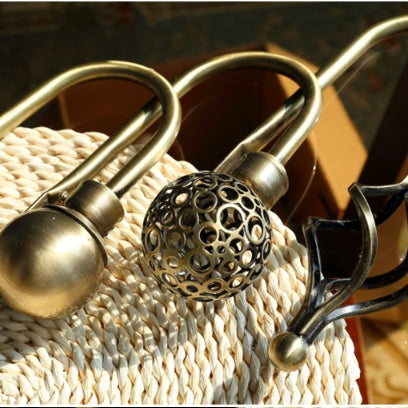 2 PCS Retro Style Hollow U shaped Curtain Metal Wall Hooks