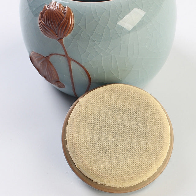 Ceramic Tea Pot Lotus Shaped Sealed Storage Tank