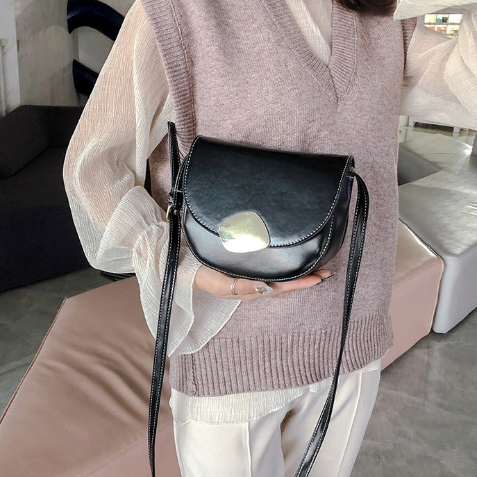 Retro Round Flip Cover Casual Small Bag Ladies Shoulder Messenger Bag