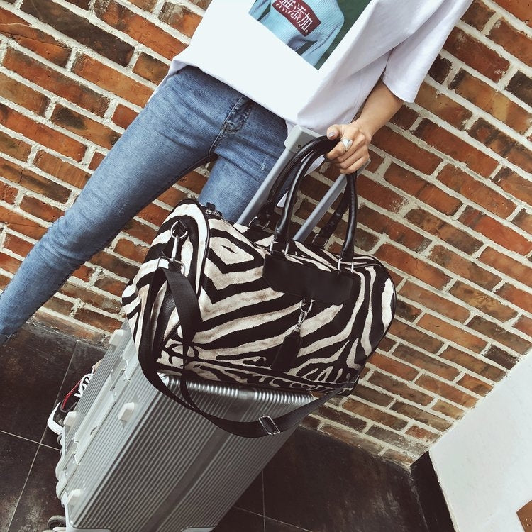 Large Capacity PU Leather Casual Travel Handbags Single Shoulder Bag, Size: L (Black)