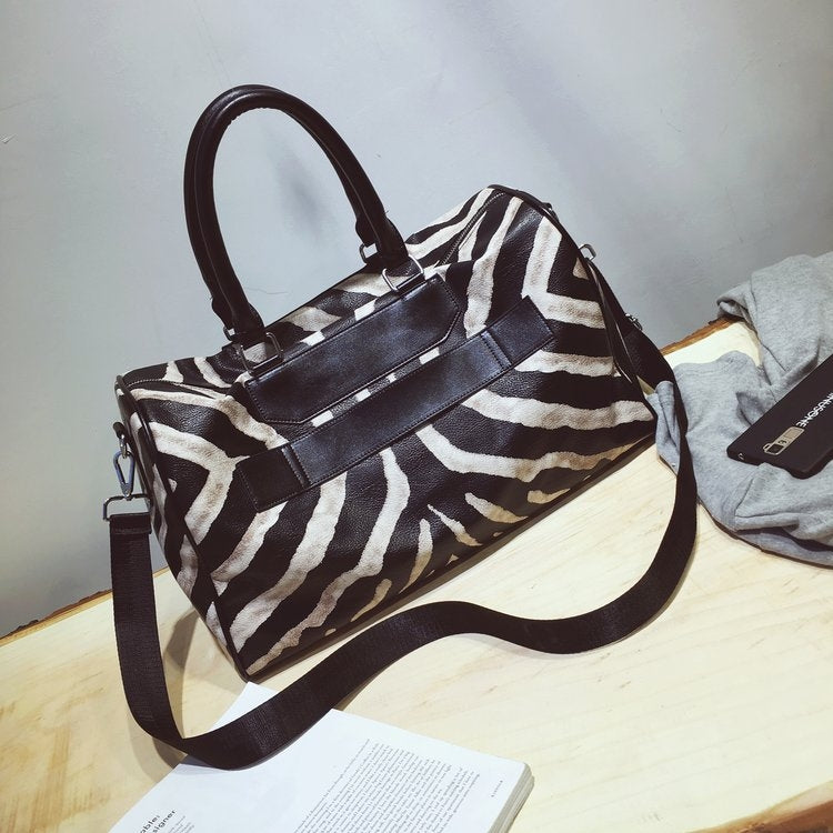 Large Capacity PU Leather Casual Travel Handbags Single Shoulder Bag, Size: L (Black)