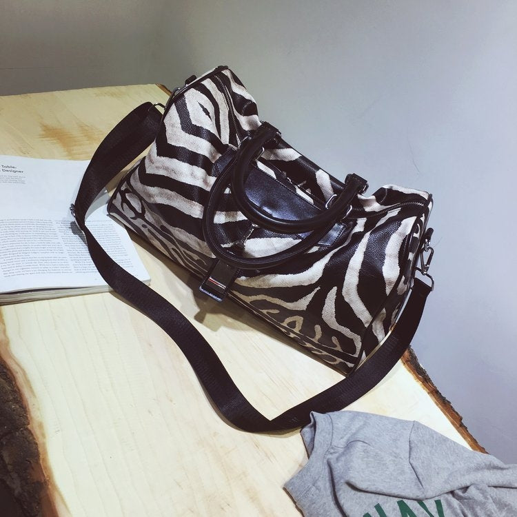 Large Capacity PU Leather Casual Travel Handbags Single Shoulder Bag, Size: L (Black)