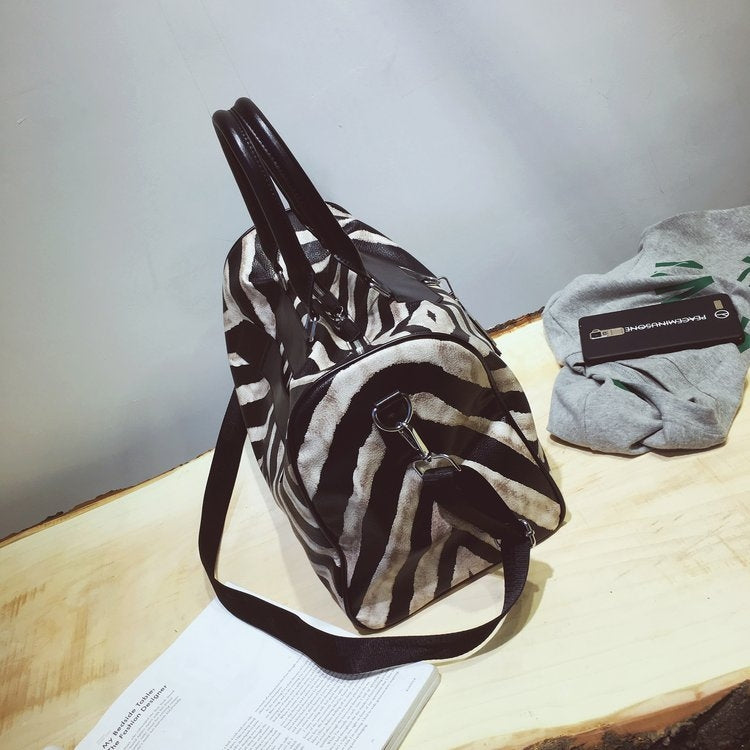 Large Capacity PU Leather Casual Travel Handbags Single Shoulder Bag, Size: L (Black)