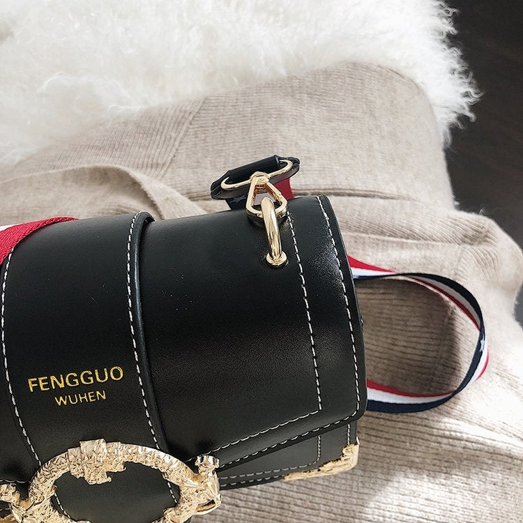 Casual Metal Buckle Shoulder Bag Messenger Bag Ladies Handbag (Black)