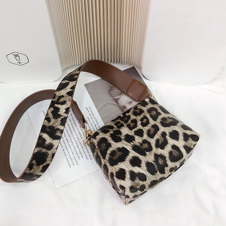 2 in 1 Bucket Bag Fashion Shoulder Bag Ladies Messenger Bag Handbag with Leopard Print Shoulder Strap