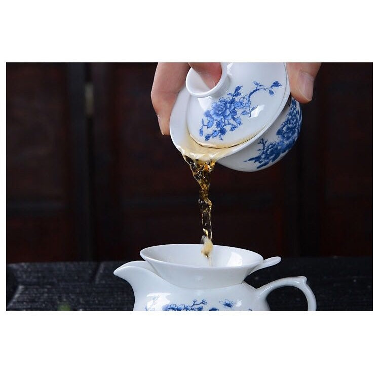 11 in 1 Kung Fu Tea Complete Set Blue And White Porcelain Cups Ceramic Cover Bowl Travel Teaware Set with 8 Tea Cups