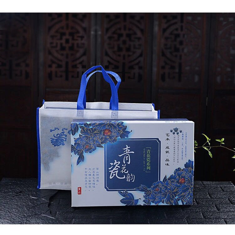 11 in 1 Kung Fu Tea Complete Set Blue And White Porcelain Cups Ceramic Cover Bowl Travel Teaware Set with 8 Tea Cups