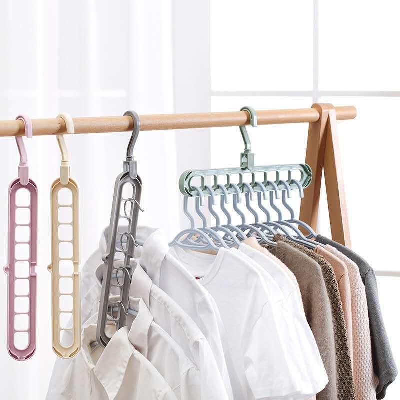 3 Pcs Space Saving Hanger -  Keep Your Wardrobe Mess Free