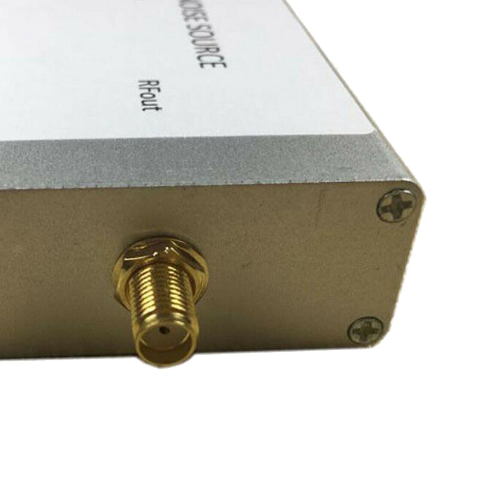 Noise Signal Generator Source DC+12V Spectrum Tracking Source 0.2-2000M