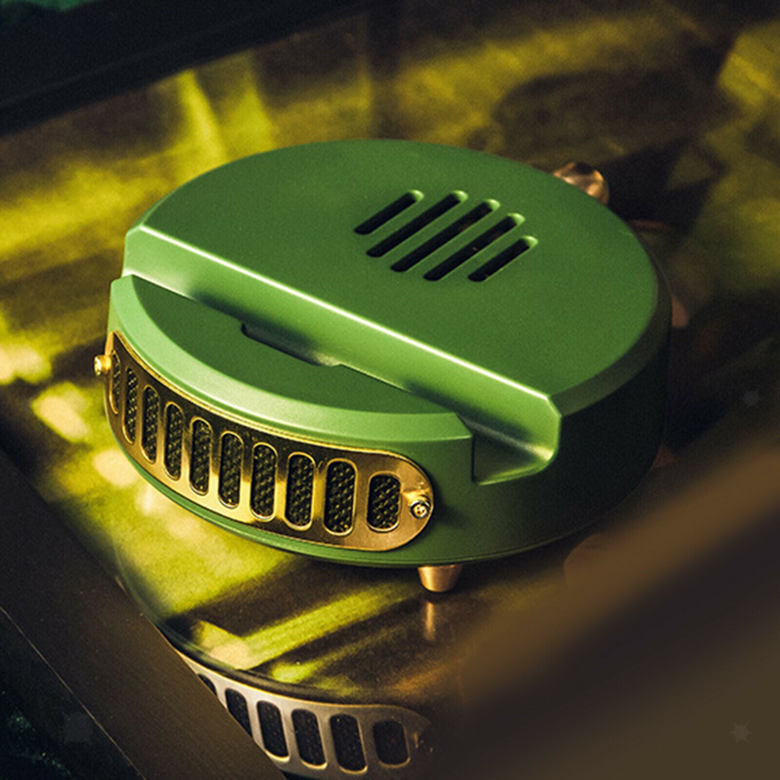 Portable Home Stereo Bluetooth Wireless Speaker Loudspeaker Phone Bracket