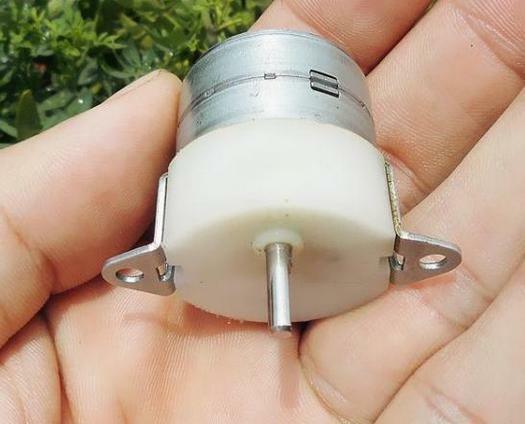 1000 RPM 11 x 3 mm 27 mm Dia Stepper motor with reducer