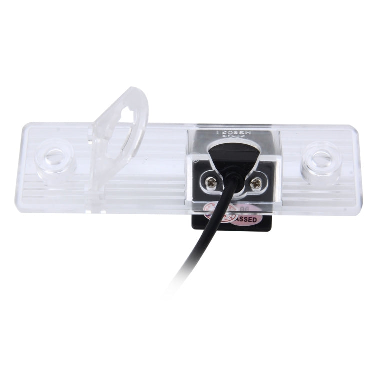 656Ã—492 Effective Pixel  NTSC 60HZ CMOS II Waterproof Car Rear View Backup Camera With 4 LED Lamps for Chevrolet Epica 2008-2013 Version / Cruze 2008-2014 Version / Captiva 2012-2014 Version